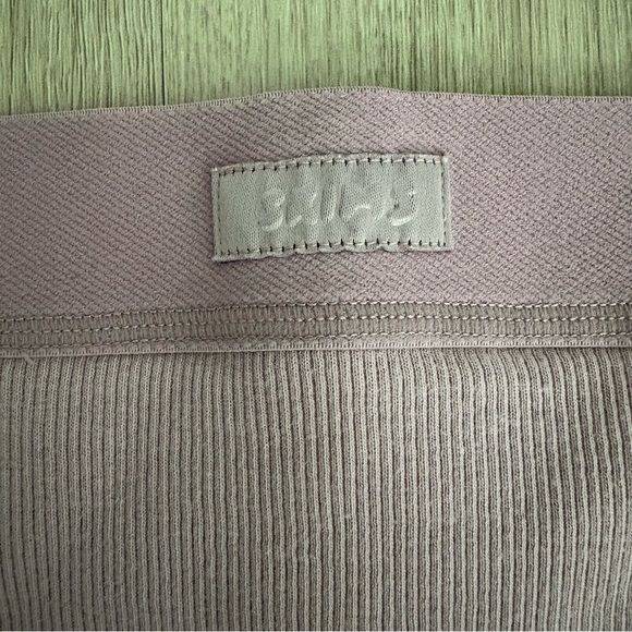 SKIMS Womens Leggings Medium Lavender Ribbed Cotton Lightweight Comfy Cozy - Picture 8 of 11